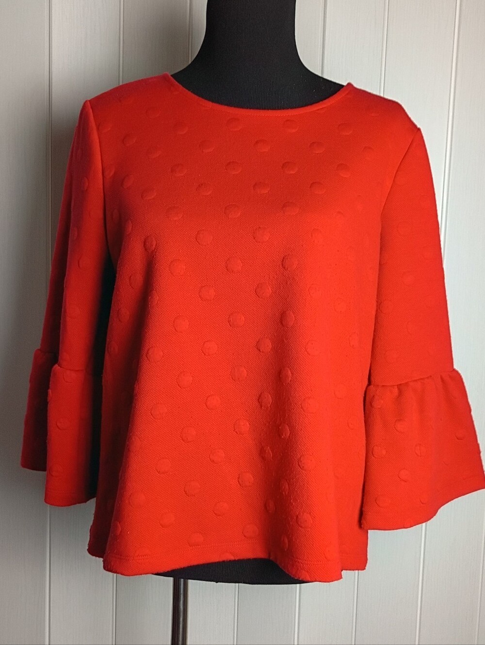 W5 Red Textured Bell-Sleeve Tunic Top